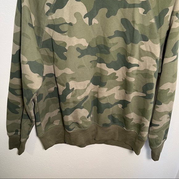 Old Navy Vintage Crew-Neck Sweatshirt Green Camo - Picture 7 of 15